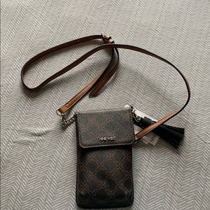 Crossbody cellphone bag
